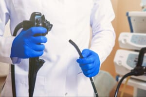 大腸内視鏡検査の事前準備|食事の注意点や検査の流れについて解説