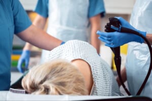 大腸内視鏡検査が痛い人の特徴は？痛みを軽減する方法についても解説