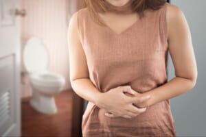 便秘と下痢を繰り返す原因は？考えられる病気と対策について解説